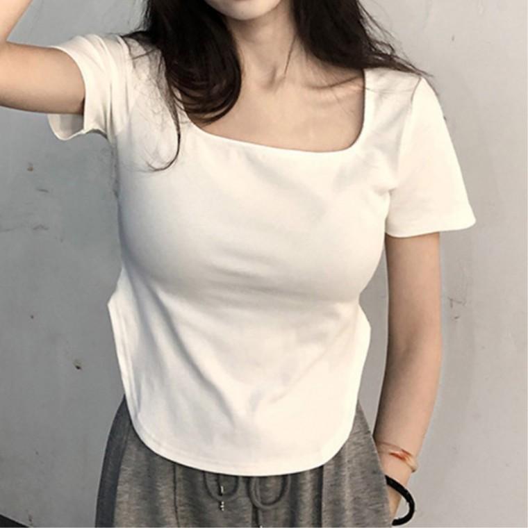 일상코디룩 반팔티셔츠 트렌드세터 기본티 스퀘어넥 마실용 심플룩코디