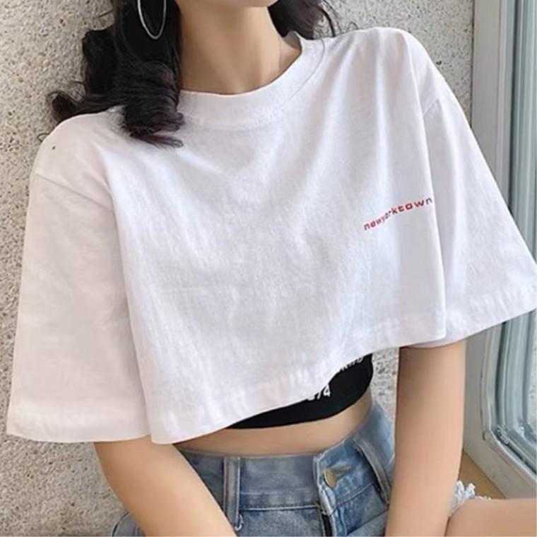 하이웨스트 20대여성 반팔티 여름용 여성모던룩 일상코디룩 크롭 레이어드