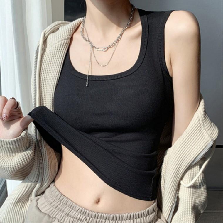 스퀘어넥 일상룩 20대여성 젊줌마 슬림핏 이너 기본나시티 세련된느낌 여성
