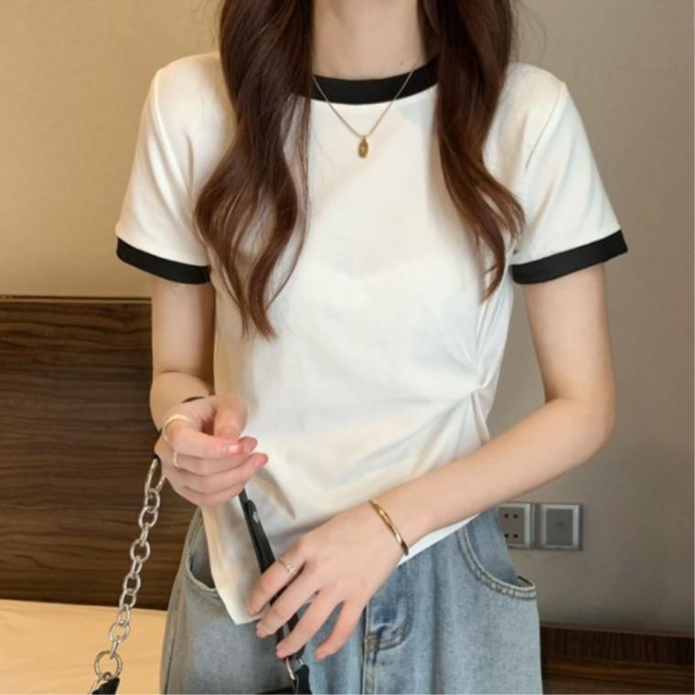 여성반팔티 20대여성 슬림핏 세련된느낌 출근룩 트렌드세터 청바지코디