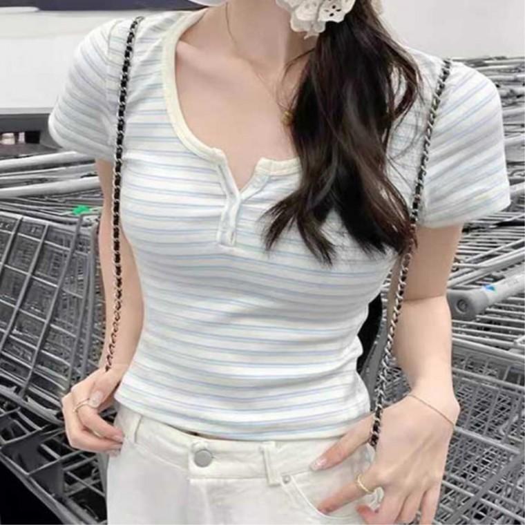 트렌드세터 크롭티 데일리룩아이템 슬림핏 기본반팔티 스트라이프 일상룩