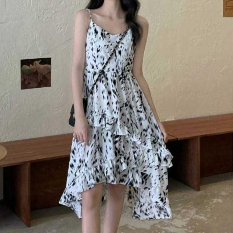 고급진 여름데일리룩 바캉스룩 여행용 여름원피스 끈나시 서스펜더 하객룩