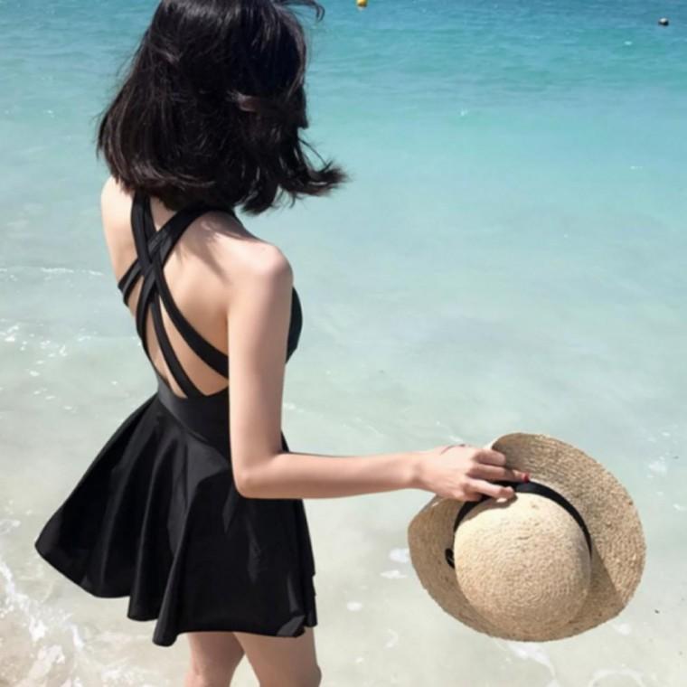 홀터넥 백스트랩 수영복 여성 수영복 바캉스룩 휴가룩 바캉스