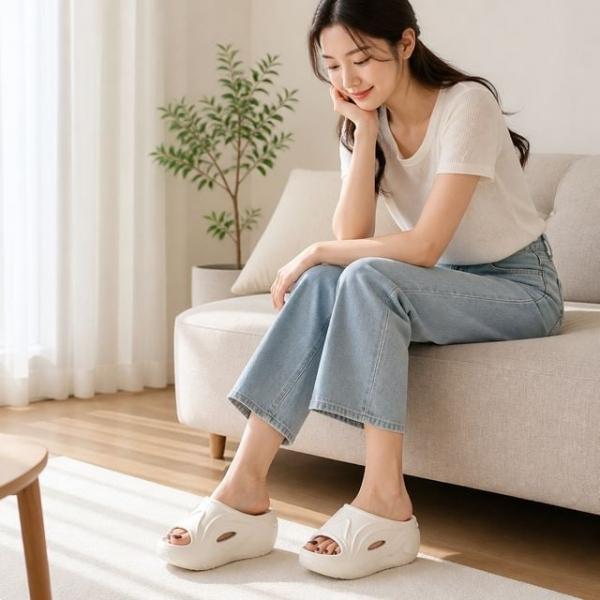 여성용 6CM 키높이 굽 슬리퍼 EVA 소재 가벼운 쪼리 샌들