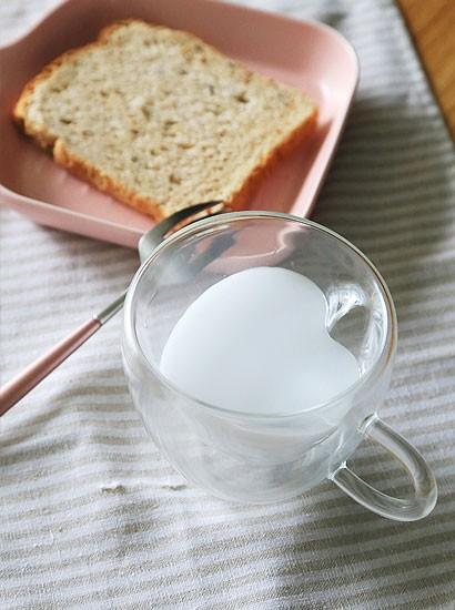 사랑스러운 디자인 투명한 러브 글라스 머그컵
