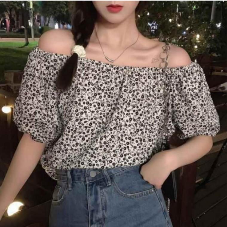 휴양지 페미닌룩 여름블라우스 프릴 플라워 여성 밴딩 데일리룩 오프숄더 여름 블라우스 페미닌 여성블라우