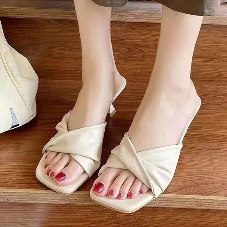 여성 뮬샌들 여름 슬리퍼 패션 신발 슬리퍼 편한 코디 데일리 샌들 캐주얼 패션 뮬 여름