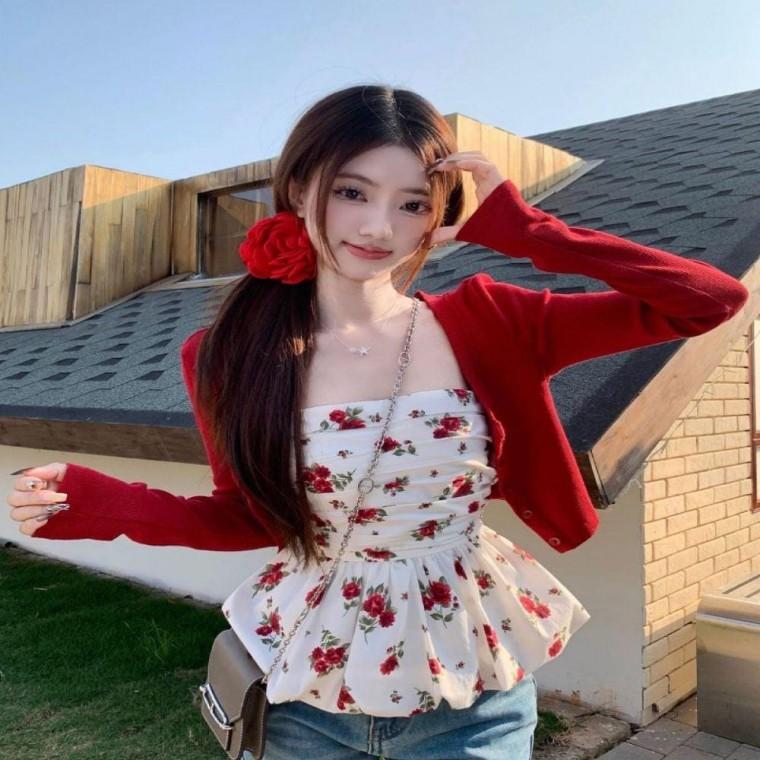오프숄더블라우스 여성 주름 스모크 오프숄더 페미닌 여름 플라워 스모크블라우스 상의 바캉스룩 블라우스