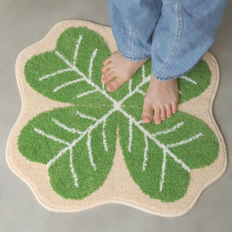 빨아쓰는 푹신한 발매트 침실 현관 러그 클로버 60x60