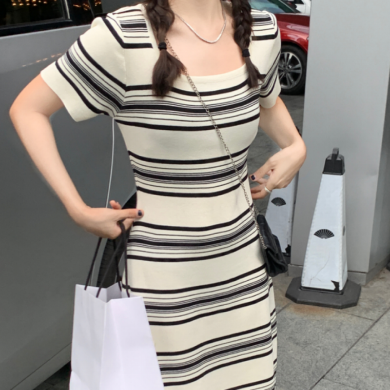 스퀘어넥 단가라 원피스 여성 반팔 롱원피스 스트라이프 데일리