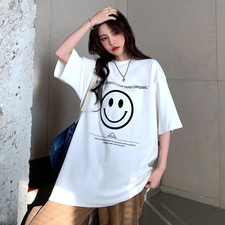 오버핏 날씬 미소 캐주얼 여성 여름 와이드 프린팅 반팔티셔츠