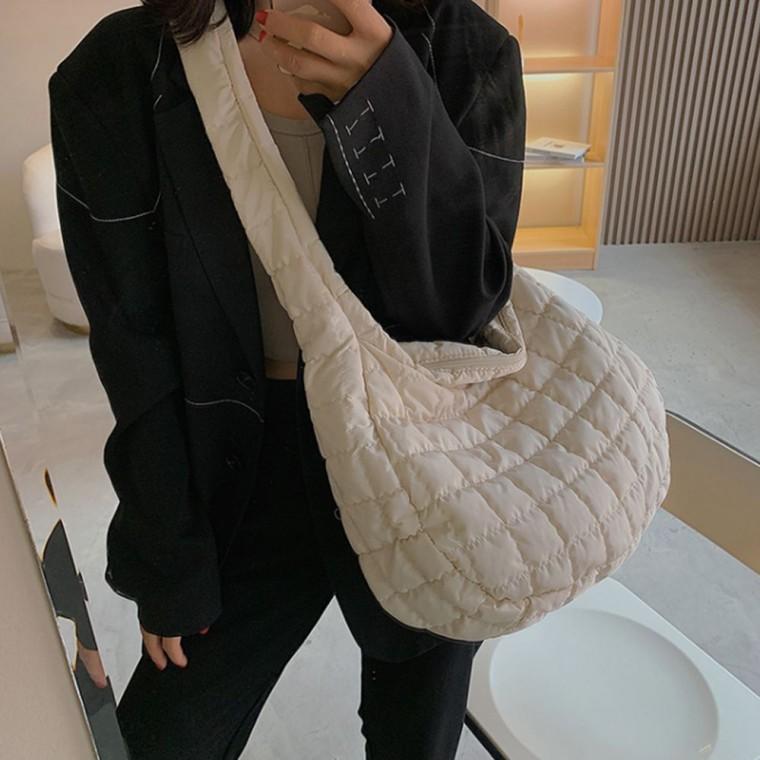 패딩 슬링백 보부상 백 쇼퍼백 가벼운 가방 나일론쇼퍼백 데일리 빅사이즈