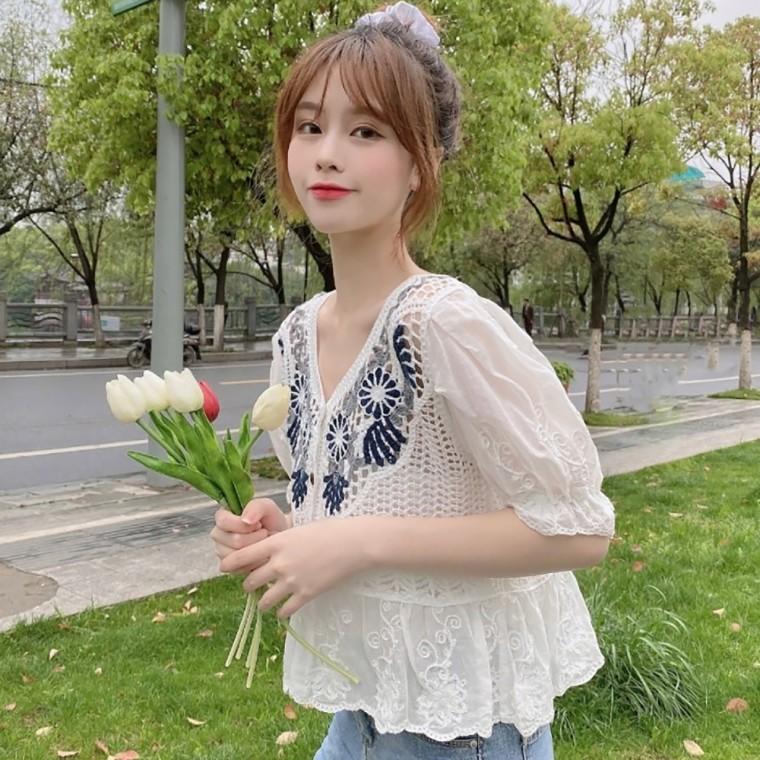 그물짜임 단추 플로럴 여리여리 여름 크롭 블라우스