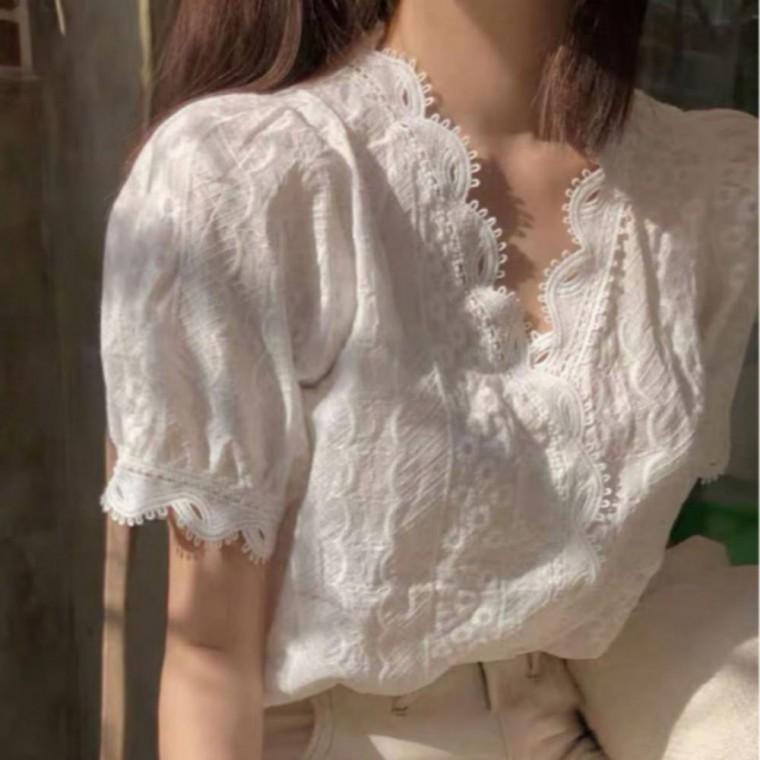 여성블라우스 레이스 데이트룩 여름 봄블라웃 반팔 블라우스 기본데일리룩 여성 시원한 퍼프소매 물결