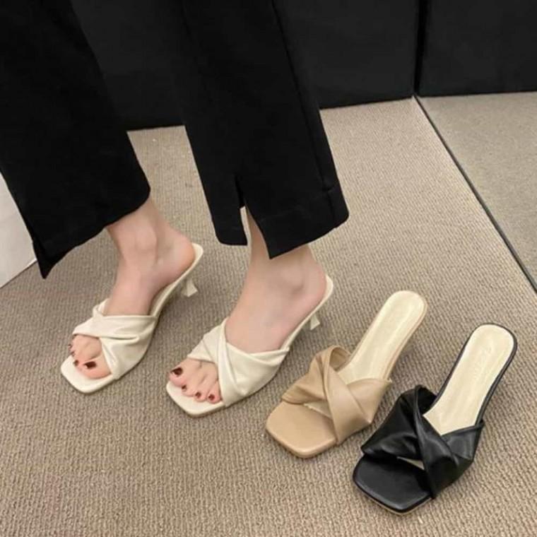 여성샌들 여름샌들 여자샌들 샌들 뮬 힐 7cm