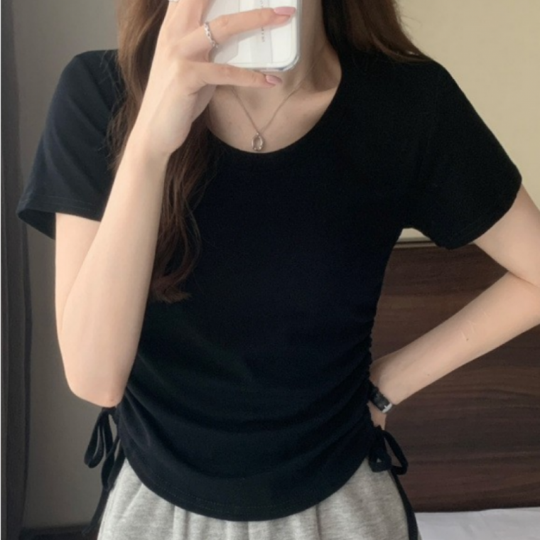 여성 슬림핏 크롭 반팔 티셔츠 옆셔링 여름 데일리 코디 세련된 티셔츠
