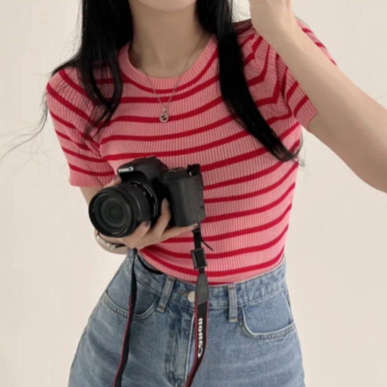스트라이프 라운드넥 니트 반팔 탑 여름 여성용 슬림핏 이너 데일리 캐주얼 니트티