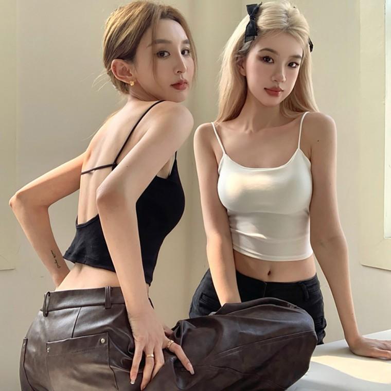 여성 여름 외출 이너 백리스 포인트 브라탑 뒷트임 캡내장 나시