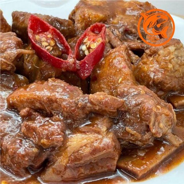 매콤한 돼지갈비찜 1kg 간편 조리용 양념갈비 깊은 풍미