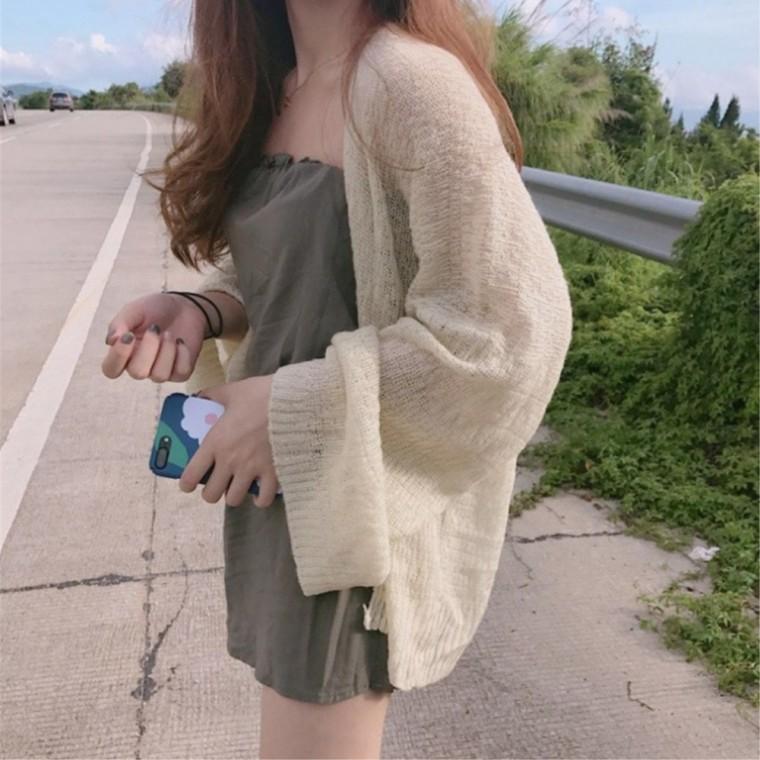 캐주얼룩 겨울가디건 캐주얼코디 여성스러운코디 청바지와잘어울리는 깔끔한스타일 20대여성 데일리코디