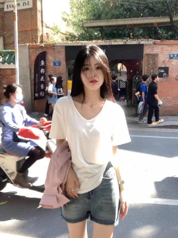 [공장 아울렛] 단색 대형 목선 짧은 소매 티셔츠 여성용 느슨한 캐주얼 슬리