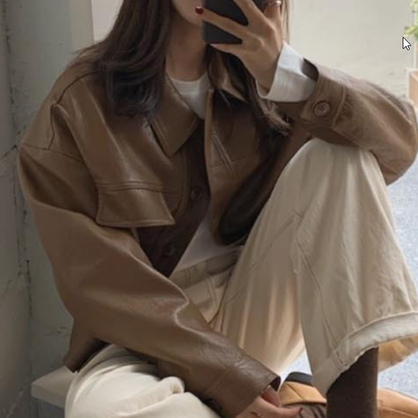캐주얼 가죽 아우터 여유 있는 오버핏 실루엣으로 시크한 분위기를 연출해주는 레더 자켓