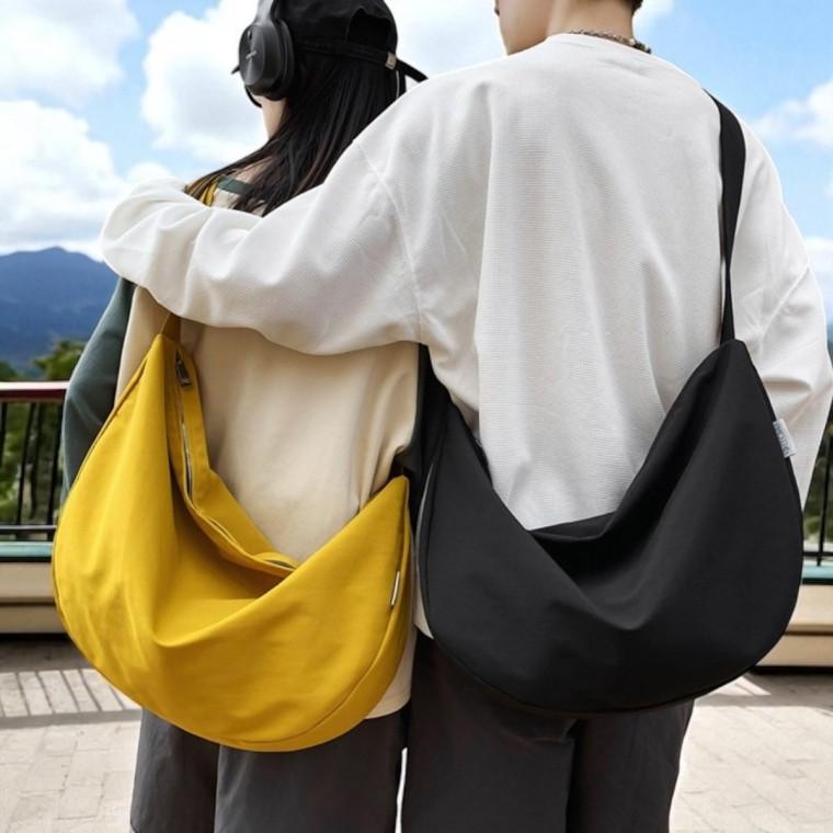 베르 크로스백 크루아상 베이직백 심플 캐주얼룩 데일리 가방