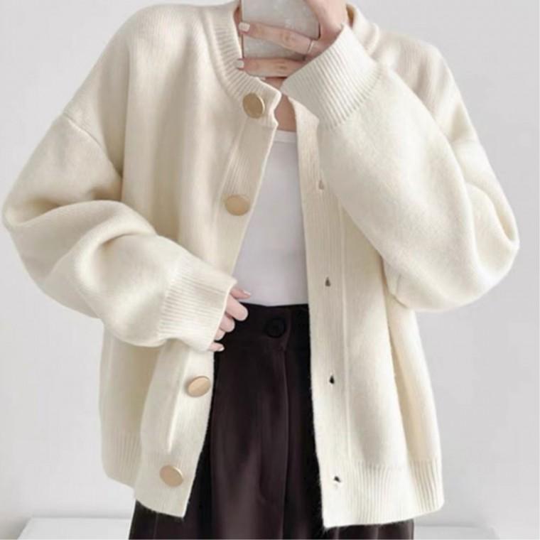 환절기가디건 라운드넥 간호사 사무실 데일리코디 데일리룩 여성가디건 간절기가디건 캐주얼룩 데이트룩