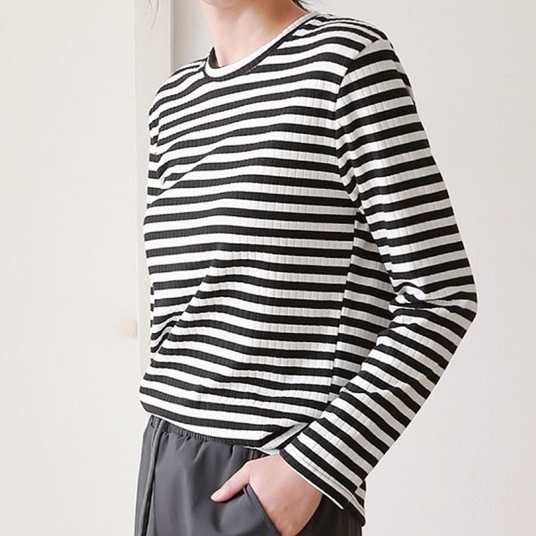 여성 캐주얼 라운드 긴팔티 데일리룩