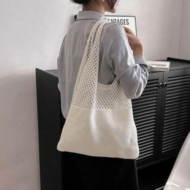 네추럴 여성 캐주얼 스타일 니트 필수템 짜임 데일리