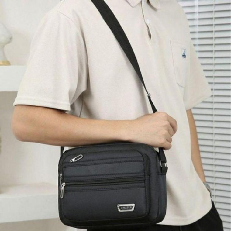 남성 가벼운 데일리 출퇴근 외출 클래식 보조 가방 블