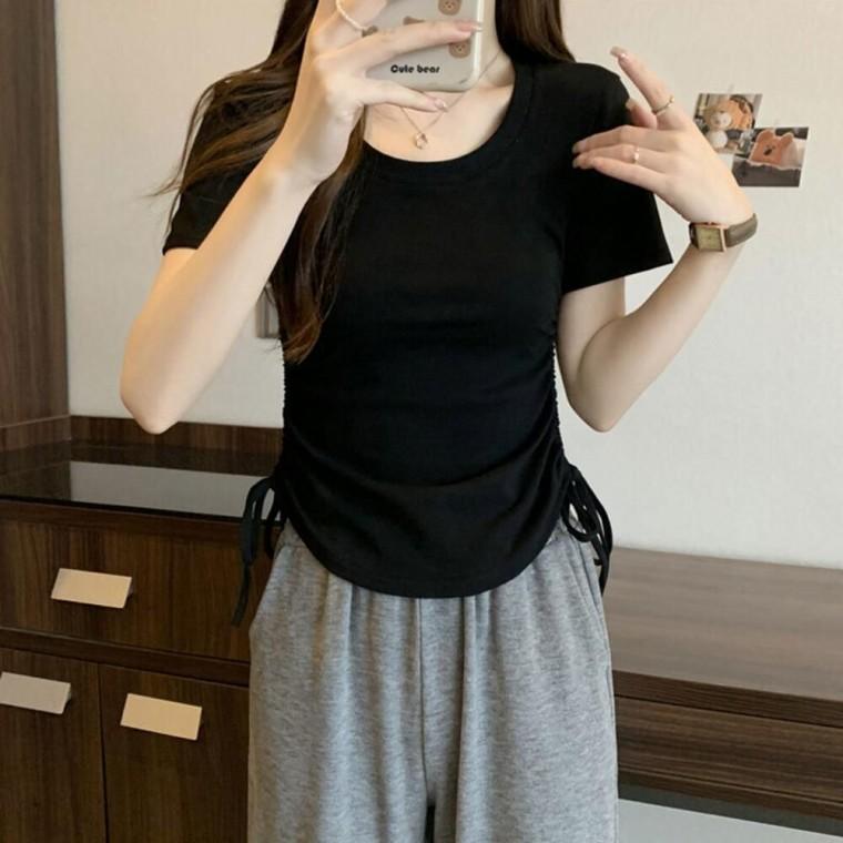 양옆 스트링 셔링 디테일 유넥 라인 여성 반팔 티셔츠