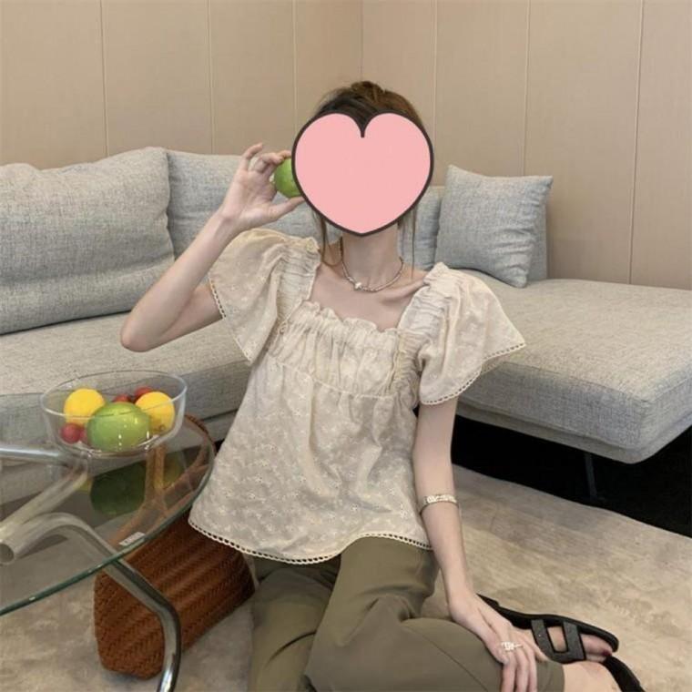 페미닌룩 데일리룩 러블리 블라우스 레이스 펀칭 반팔