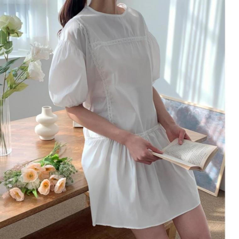 펀칭 화이트 원피스 반팔 루즈핏 플레어 A라인 미니 화이트 펀칭 화사한