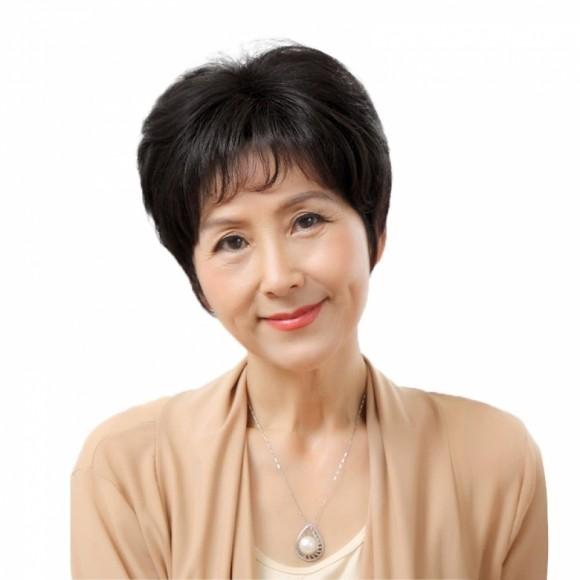 인모 숏컷 통가발 세치 흰머리 정수리 커버 가리개 레이어드 컷 여성 가발 블랙