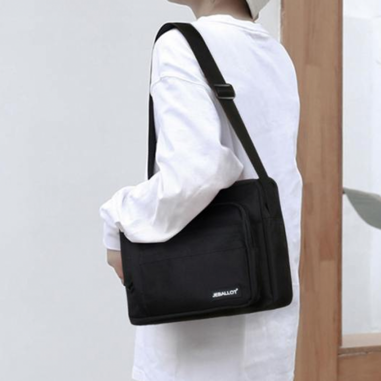 남성 스퀘어라인 심플 멀티포켓 회사원 대학생 꾸안꾸 크로스백