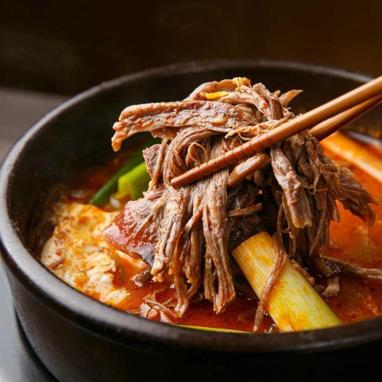 엄마표 얼큰한 육개장 600g x 3팩 푸짐한 가정식 간편 국탕