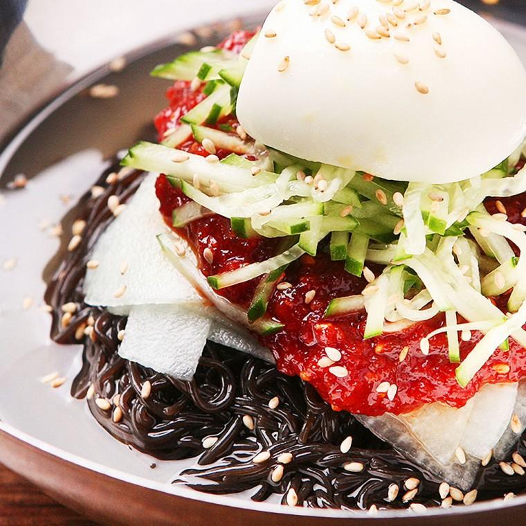 칡냉면 2kg 10인분 할매손육수 340g x 10 비빔장 500g 포함 시원한 여름 별미