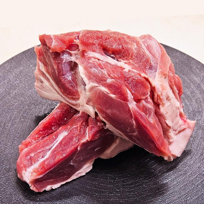 한돈 냉장 사태 500g x 3팩 가족과 함께 즐기는 든든한 보양 수육