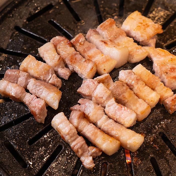 국내산 한돈 냉장 삼겹살 500g x 3 구이용 촉촉하고 담백한 집밥 한 상
