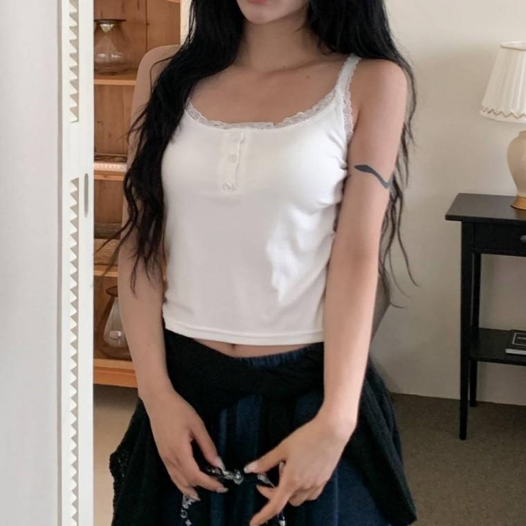 HL] 크롭티 빅사이즈 레이스단추 캡나시 탑 여성