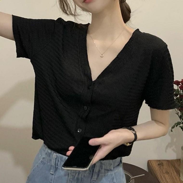 여름블라우스 오피스룩 반팔블라우스 반팔 상의 블라우스 블랙 시원한 여성 여름 브이넥 깔끔한
