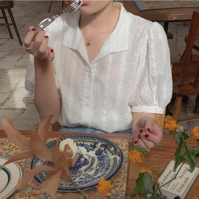여름 청순 소매 시원한 블라우스 도트 시스루 퍼프