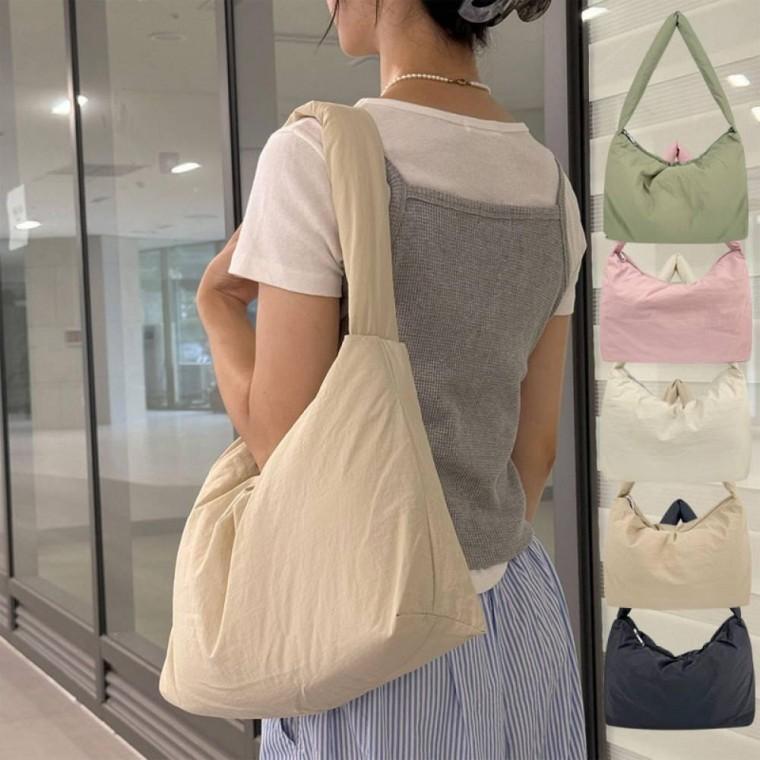 폭신폭신한 가벼운 무게 다양한 색상 데일리 패딩 숄더가방