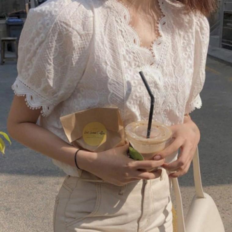 퍼프 물결 레이스 여름 여성 반팔 블라우스 시스루 데이트룩