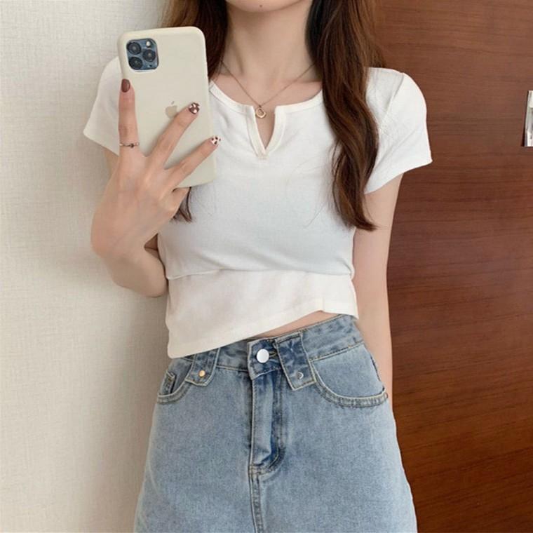 데일리 라운드넥 티셔츠 반팔 V트임 여성 여름 슬림핏