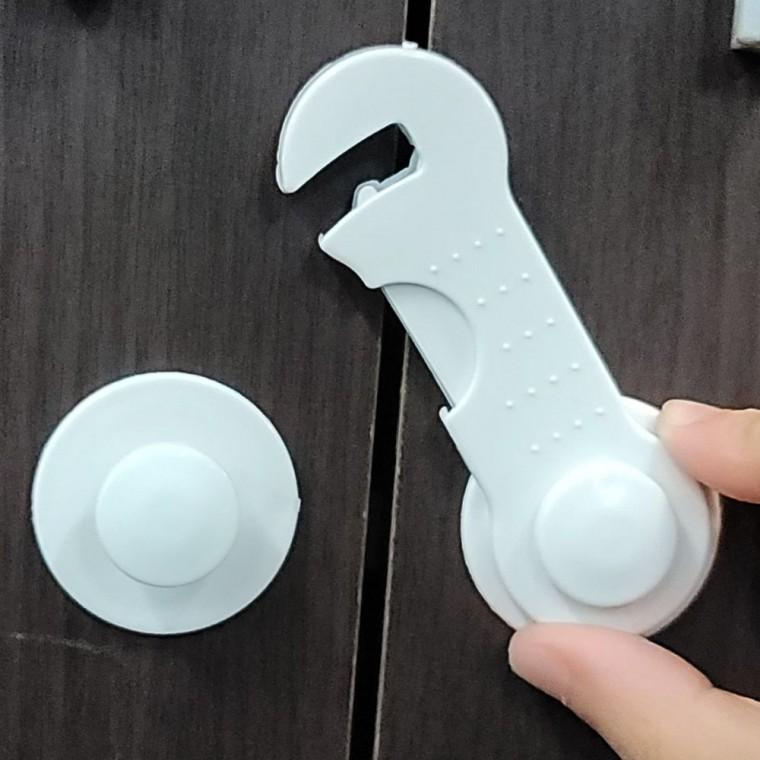 문 보안 잠금 장치 안전 도어락 방범 현관문 1p 부착 걸이 잠금고리