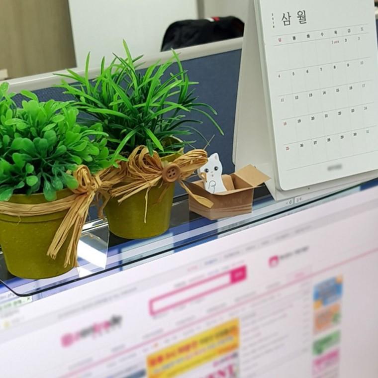 모니터 부착 선반 받침대 키보드 트레이 데스크탑 모니터암 거치 공간 활용