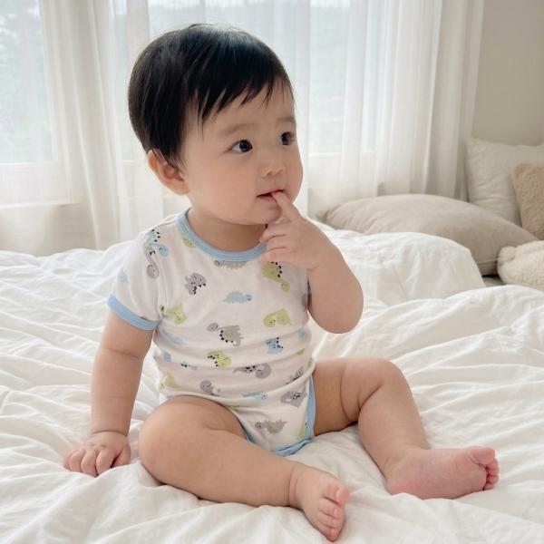 공룡패턴 반팔바디슈트