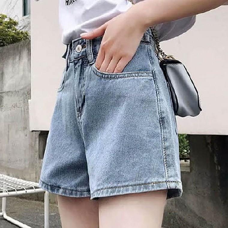 여성 단추포인트 데님 반바지 여름 데일리룩